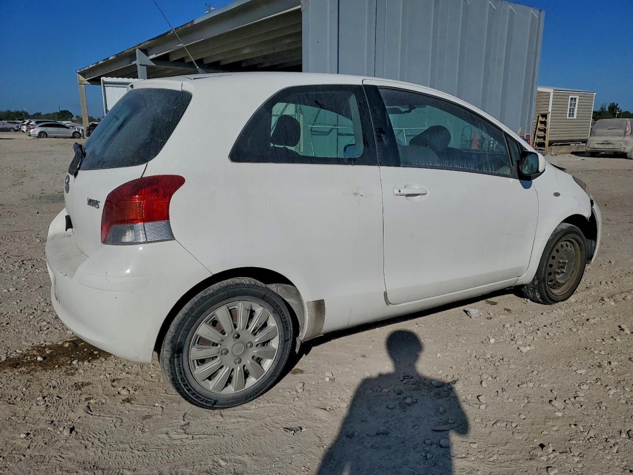 2010 Toyota Yaris - Фото 3
