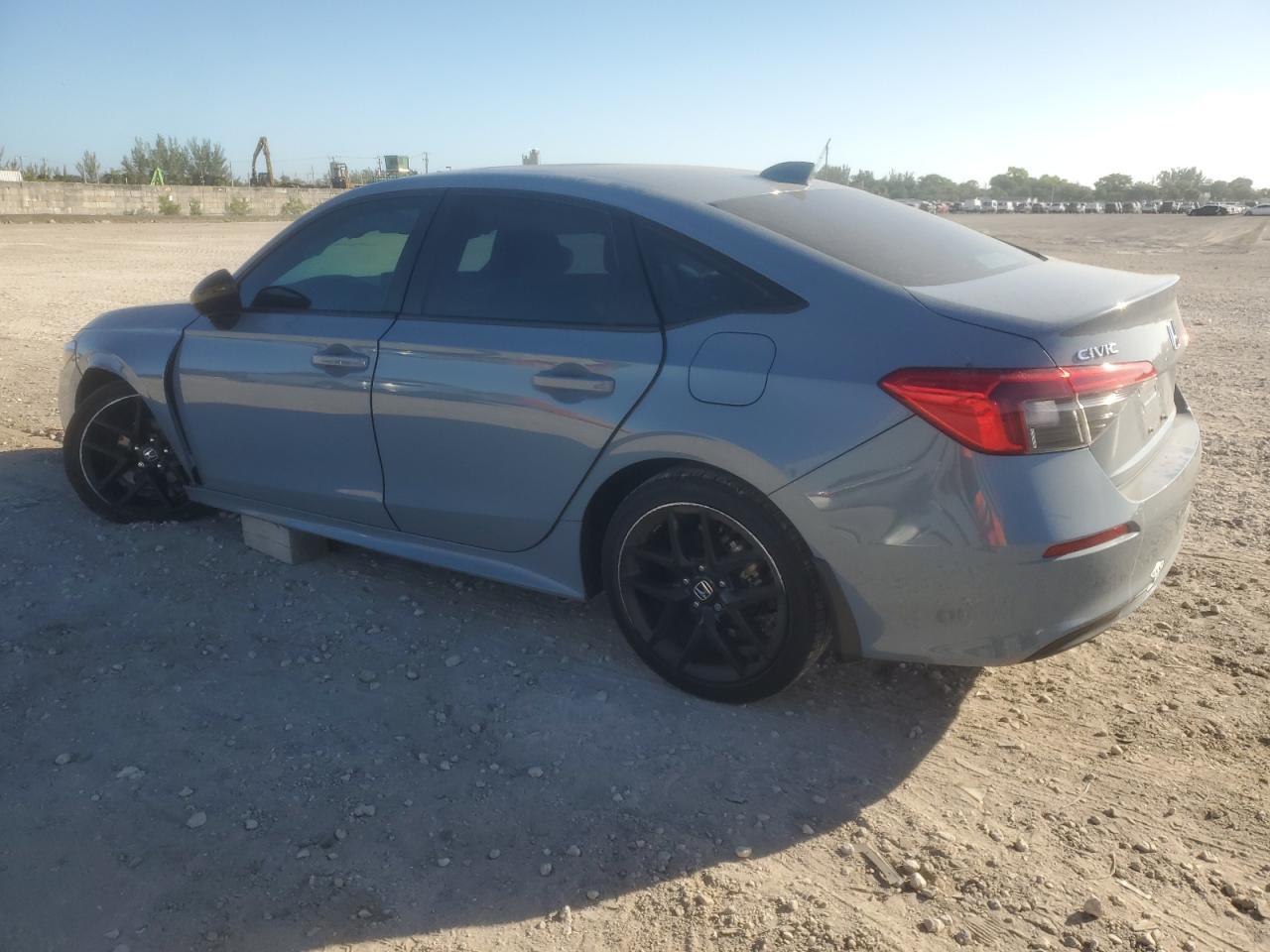 2022 Honda Civic Sport - Фото 2