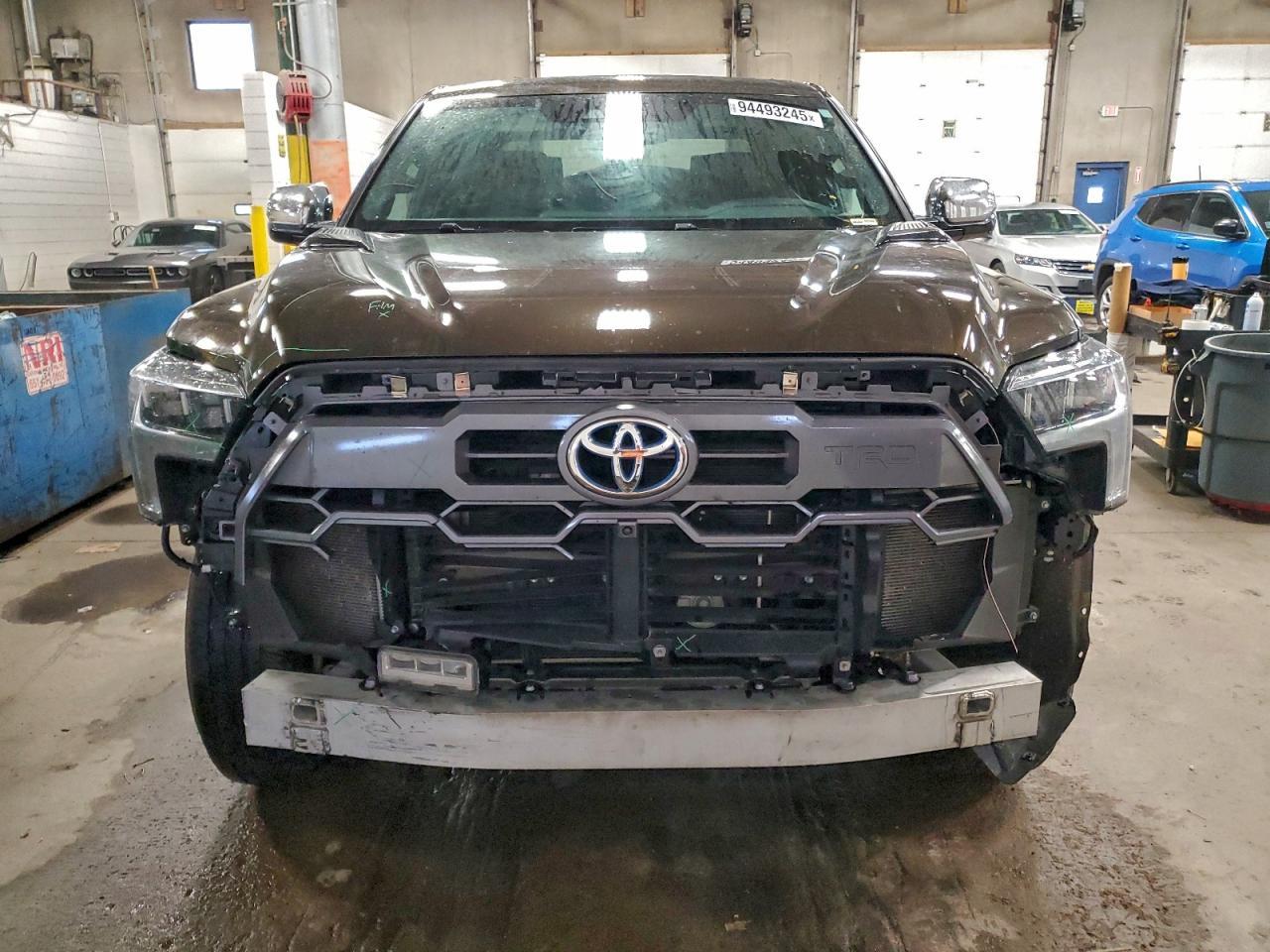 2023 Toyota Tundra Crewmax Platinum - Фото 5