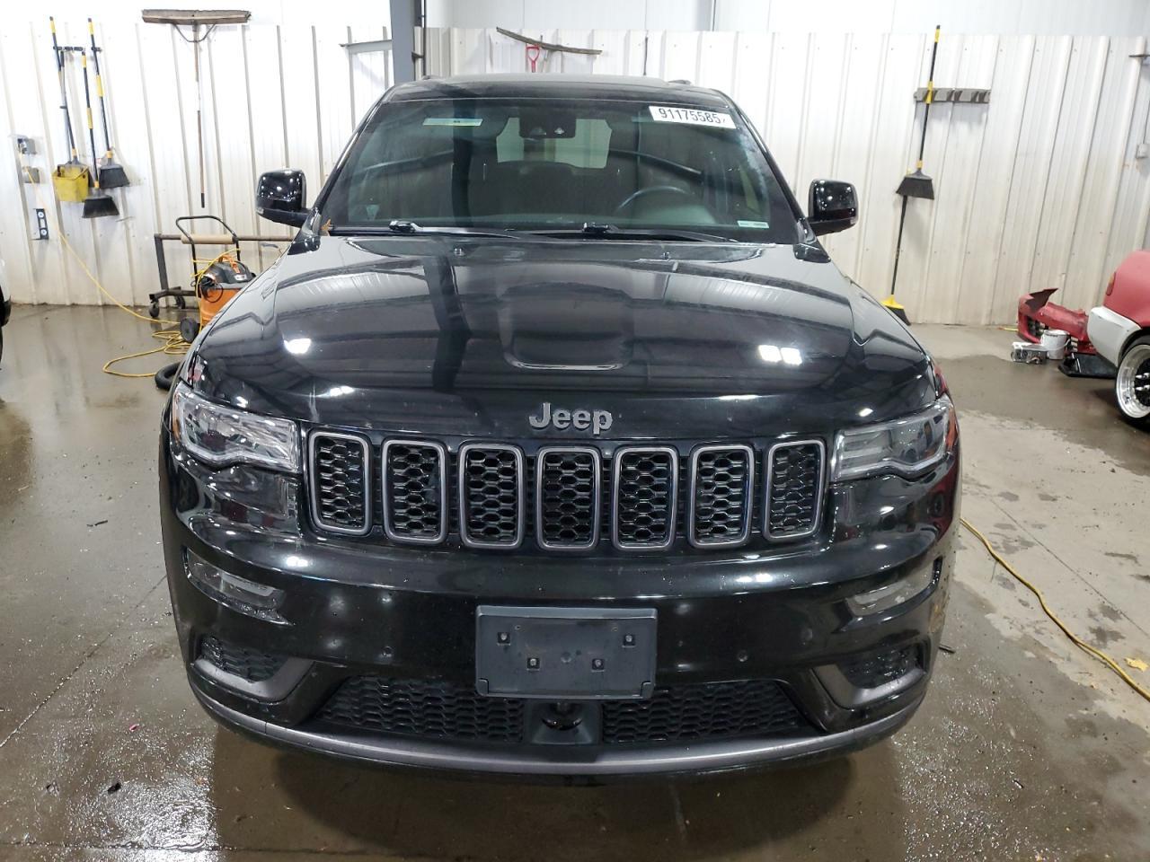 2020 Jeep Grand Cherokee Overland - Фото 5