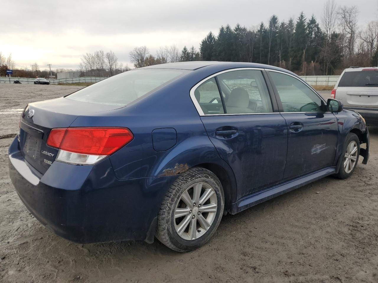2010 Subaru Legacy 2.5I Premium - Фото 3