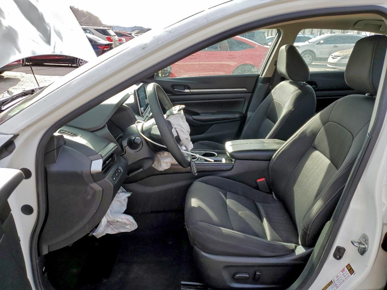 2023 Nissan Altima Sv - Image 7
