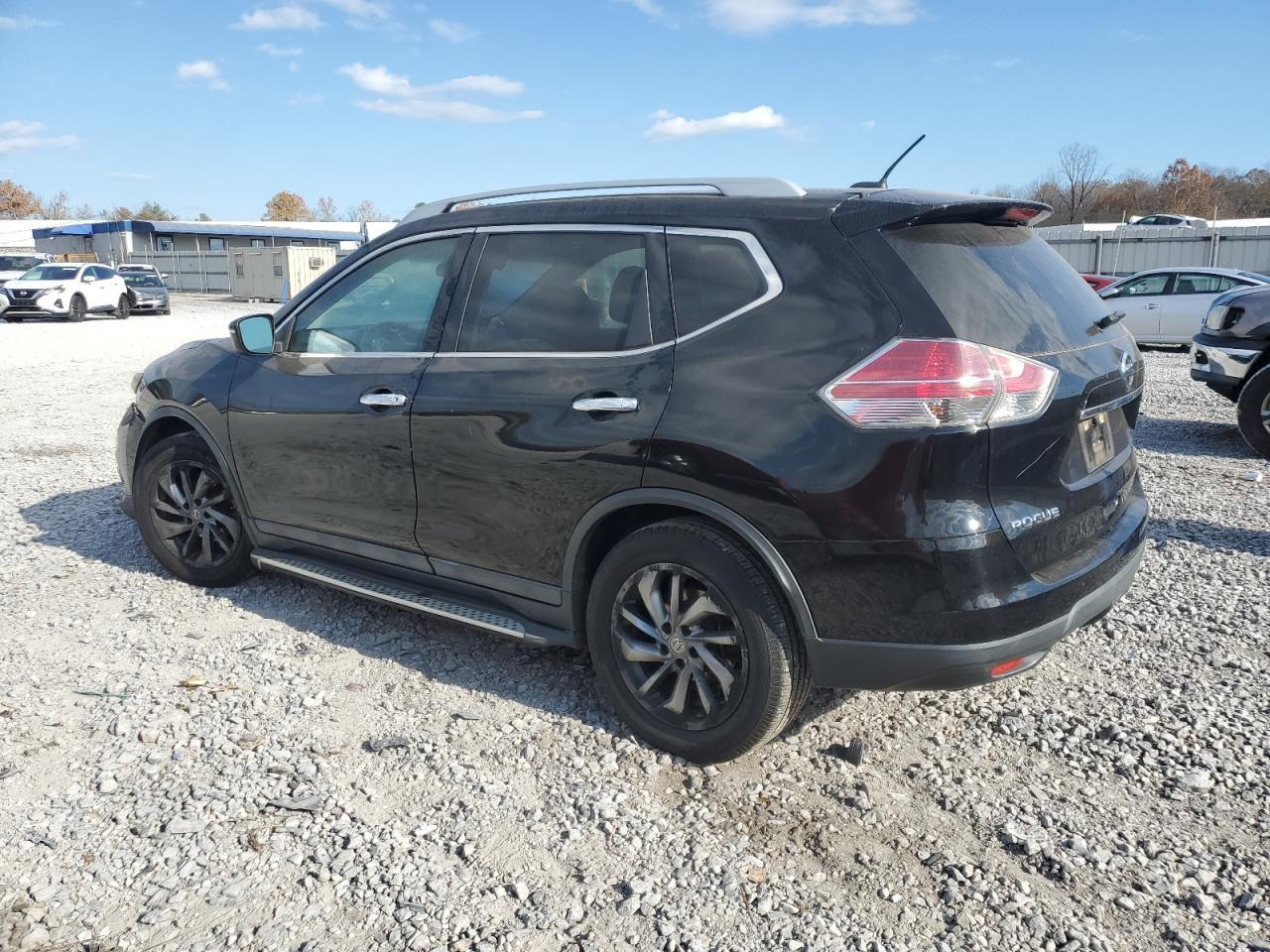 2015 Nissan Rogue - Фото 2