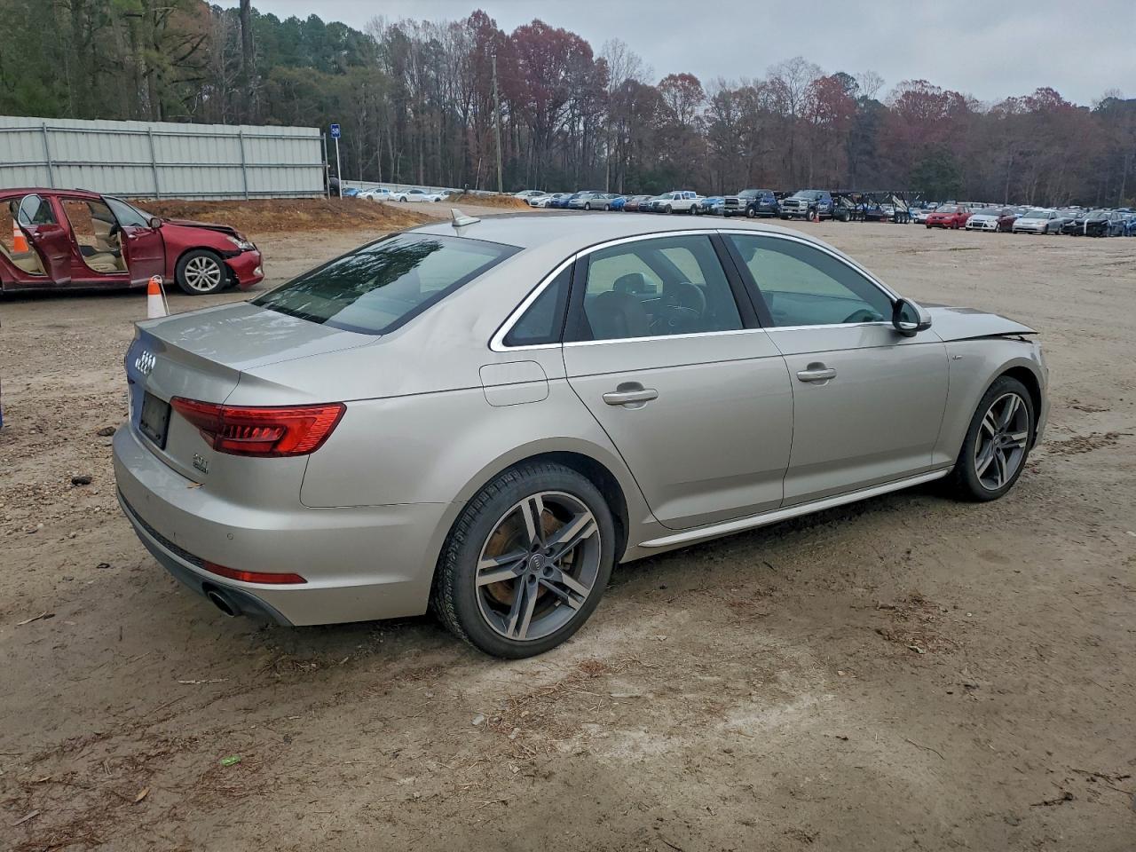 2017 Audi A4 - Фото 3
