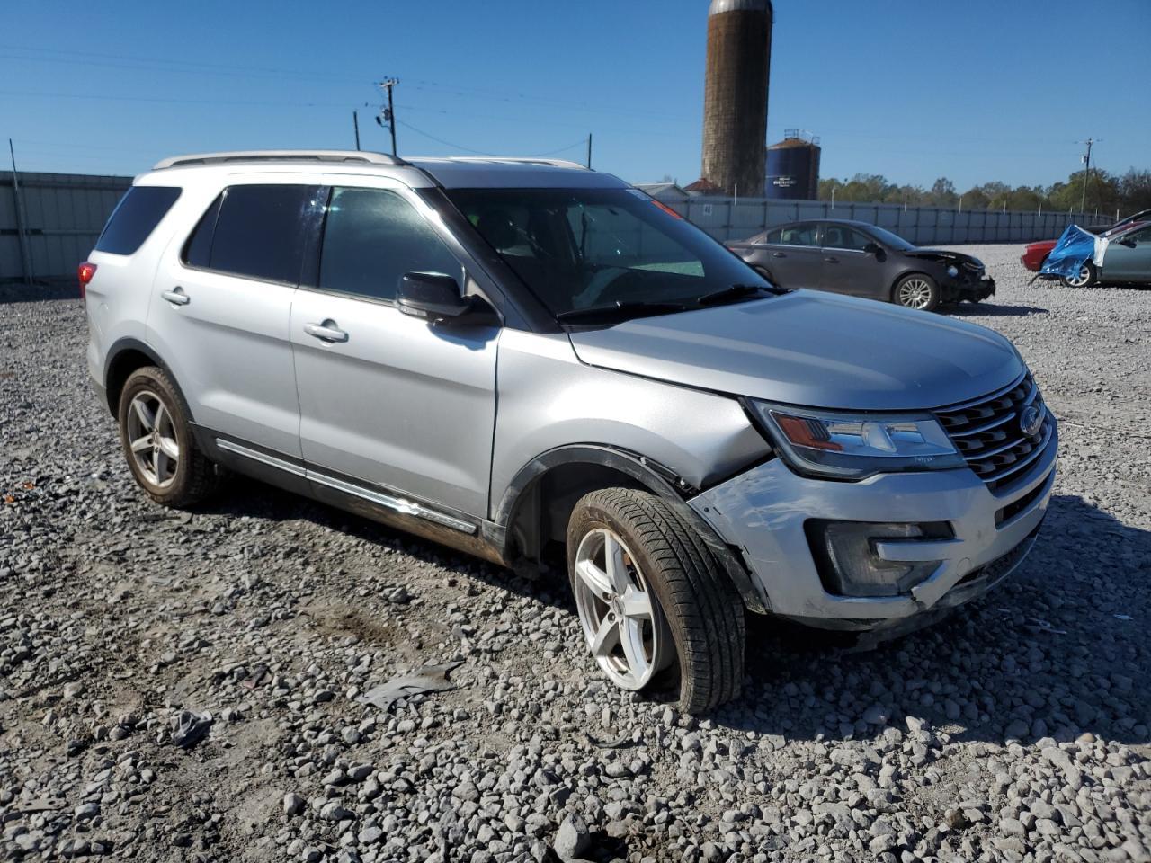 2016 Ford Explorer Xlt - Фото 4