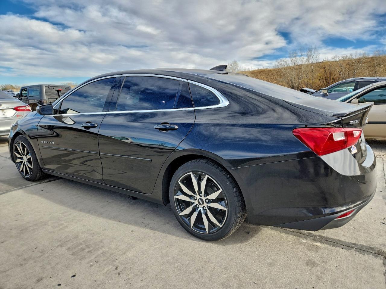 2017 Chevrolet Malibu Lt - Фото 2