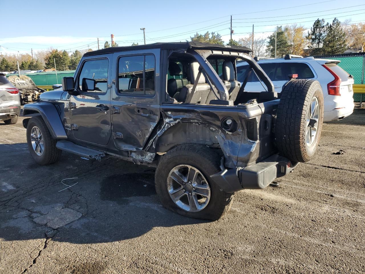 2018 Jeep Wrangler Unlimited Sahara - Image 2