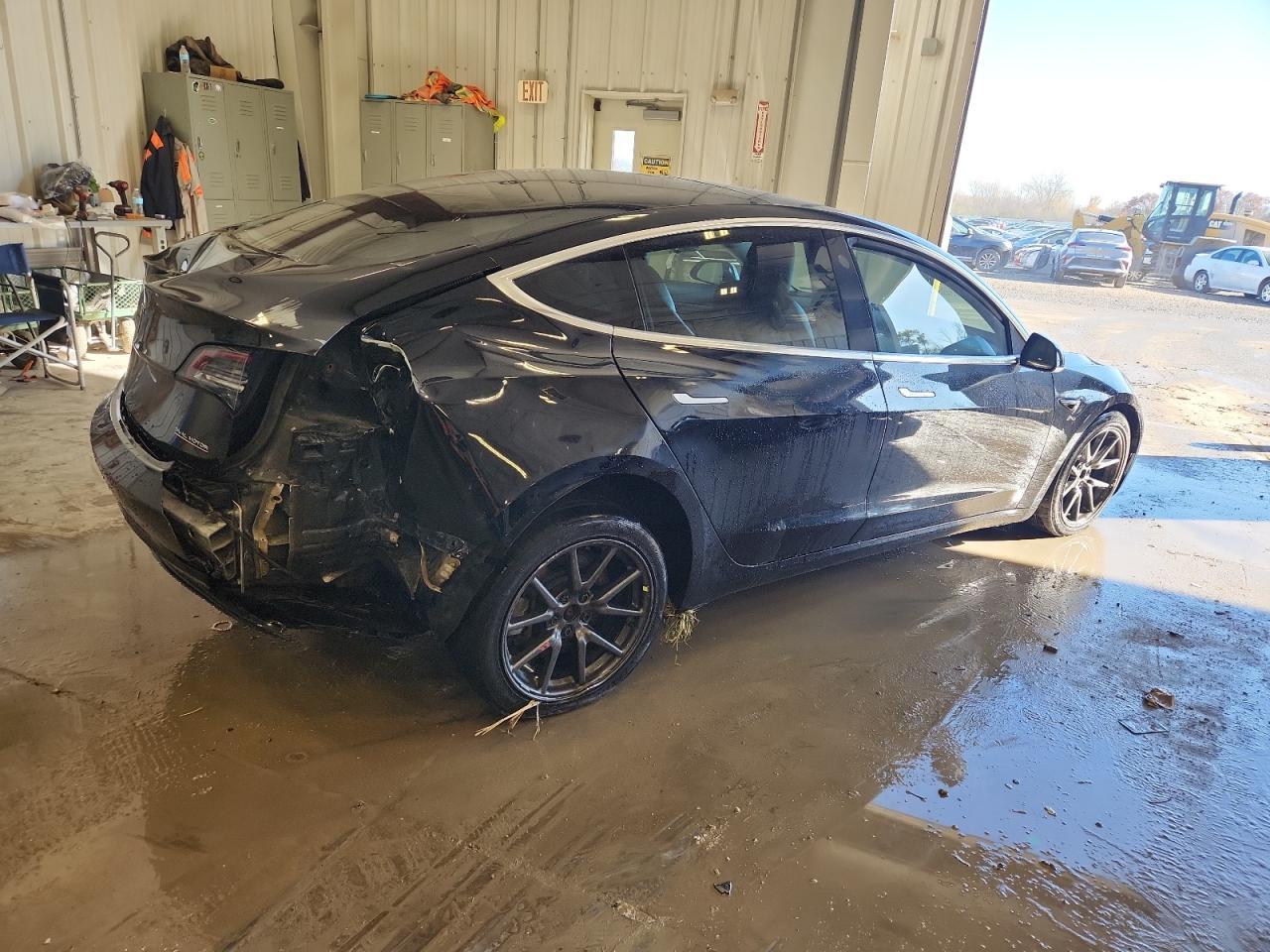 2019 Tesla Model 3 - Фото 3