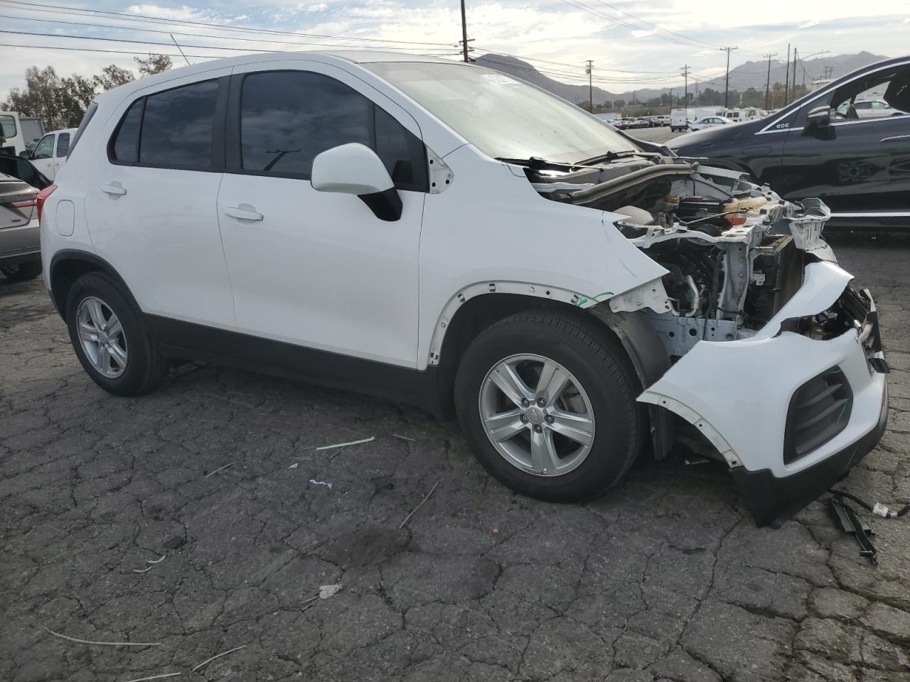 2020 Chevrolet Trax Ls - Фото 4