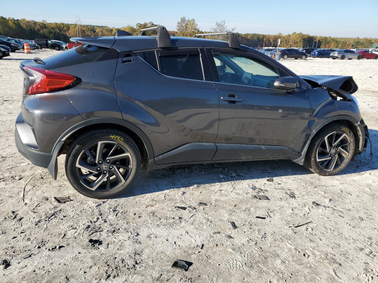 2022 Toyota C-Hr Xle - Фото 3