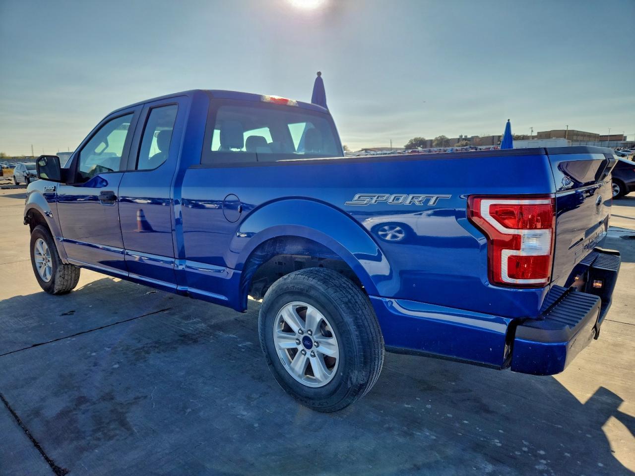 2018 Ford F150 Super Cab - Фото 2