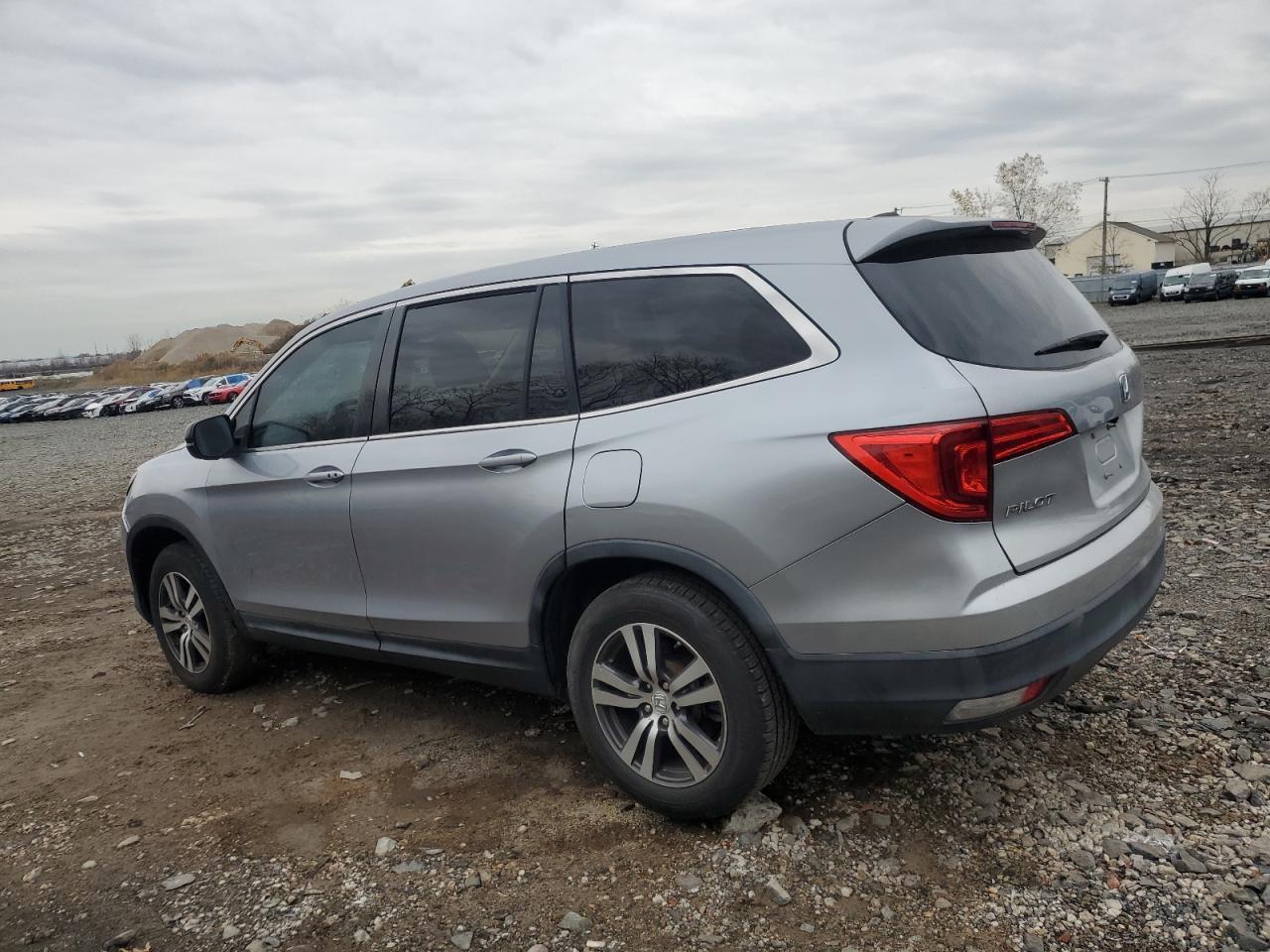 2016 Honda Pilot Exl - Image 2