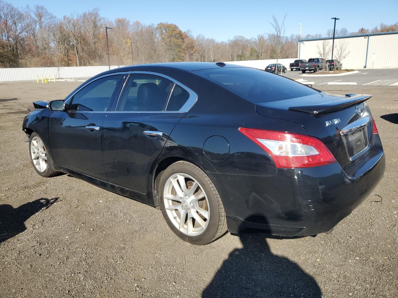 2011 Nissan Maxima S - Фото 2