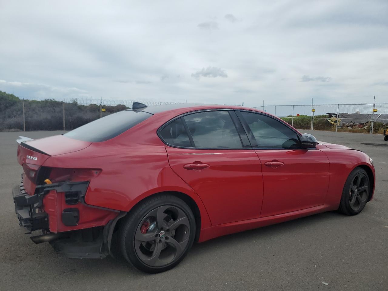 2017 Alfa Romeo Giulia - Фото 3