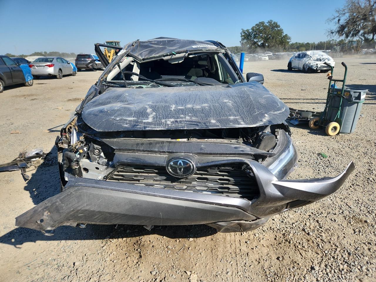 2025 Toyota Rav4 Xle - Image 5