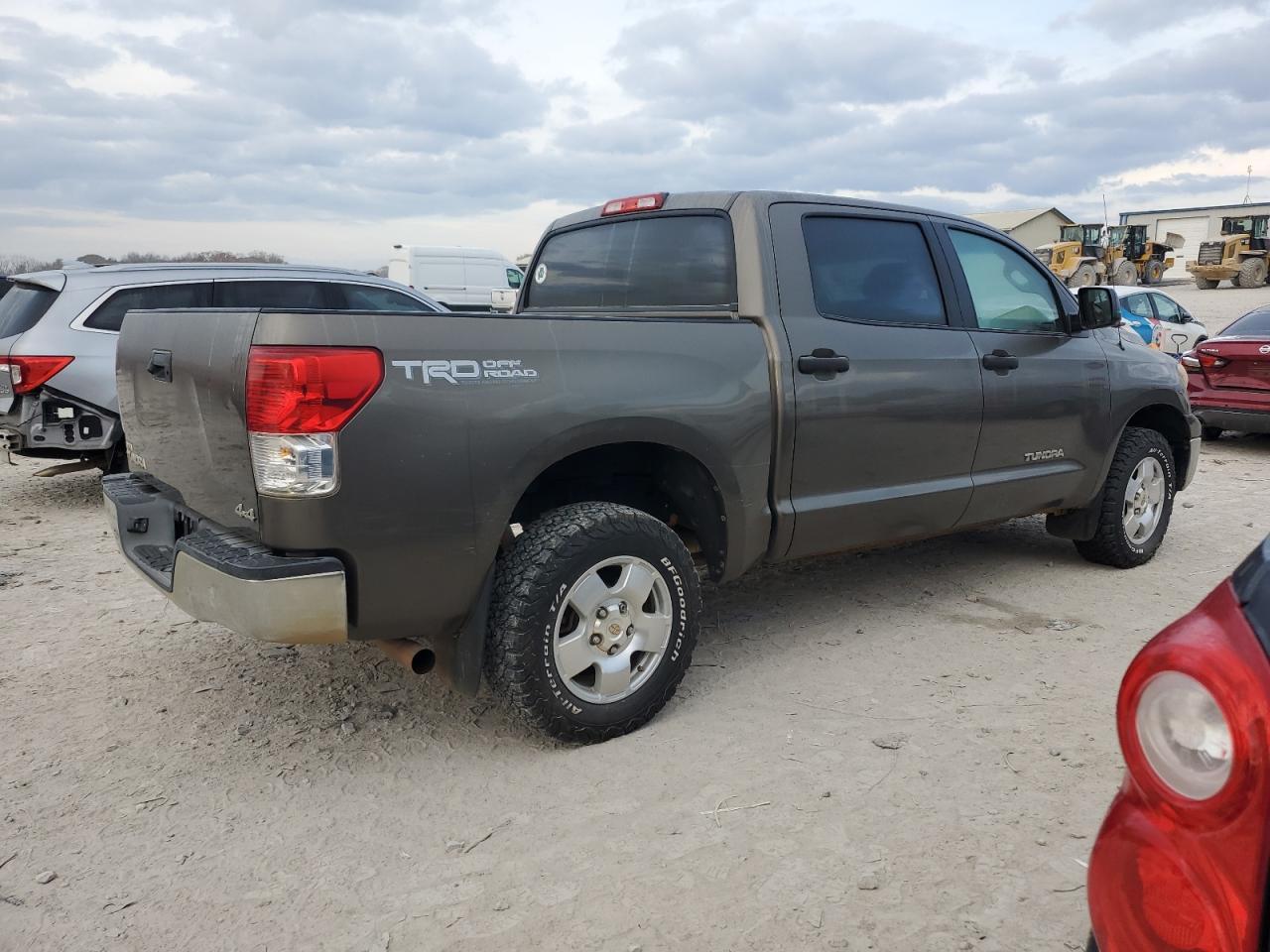 2013 Toyota Tundra Crewmax Sr5 - Фото 3