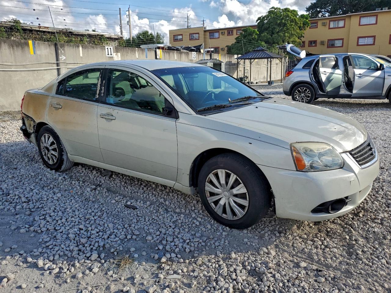 2009 Mitsubishi Galant Es - Фото 4