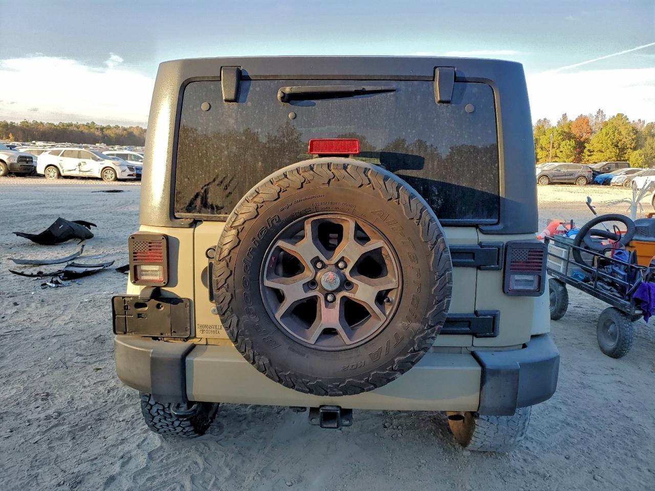 2018 Jeep Wrangler Unlimited Sahara - Image 6