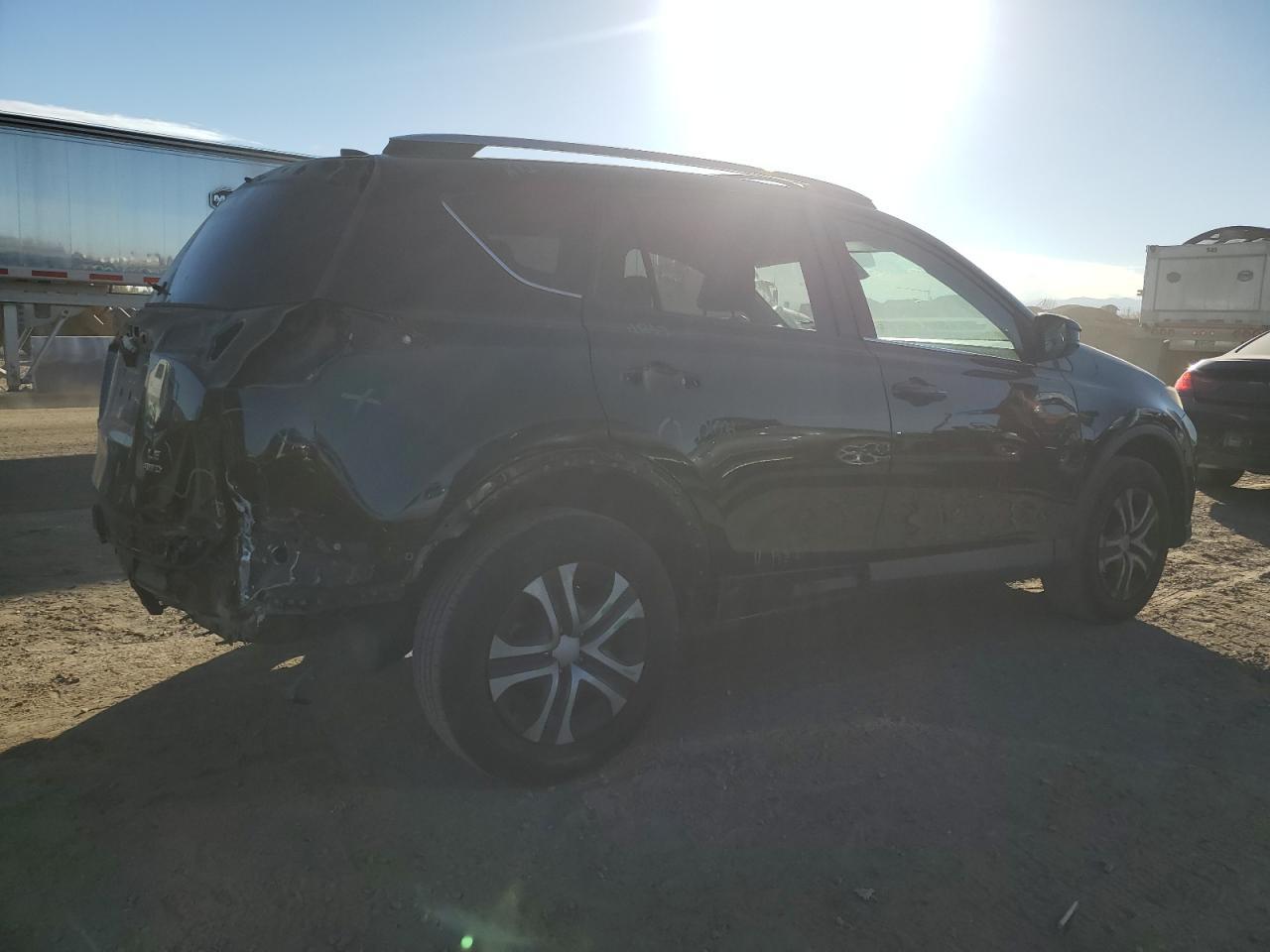 2017 Toyota Rav4 Le - Image 3