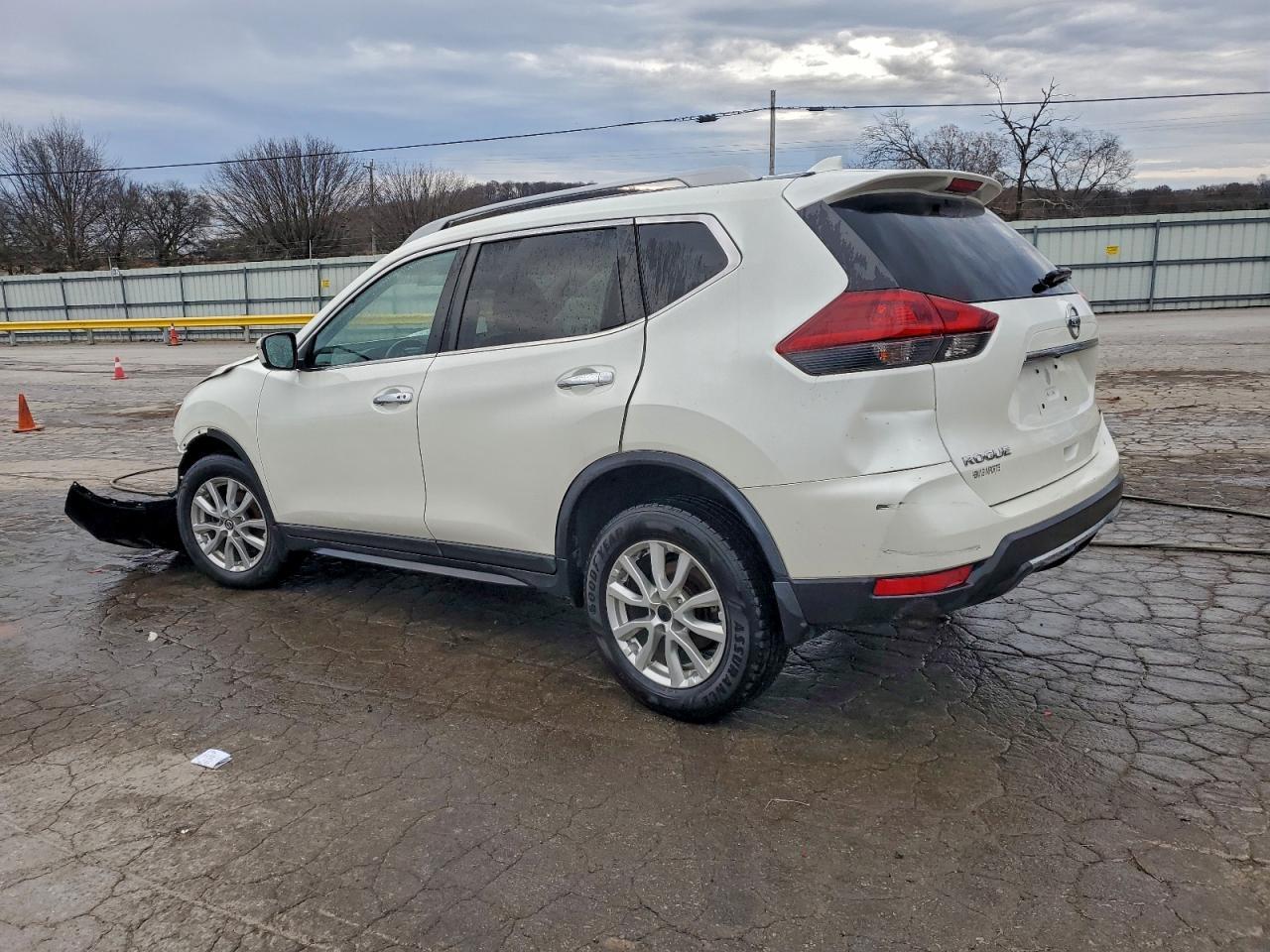 2020 Nissan Rogue S - Image 2