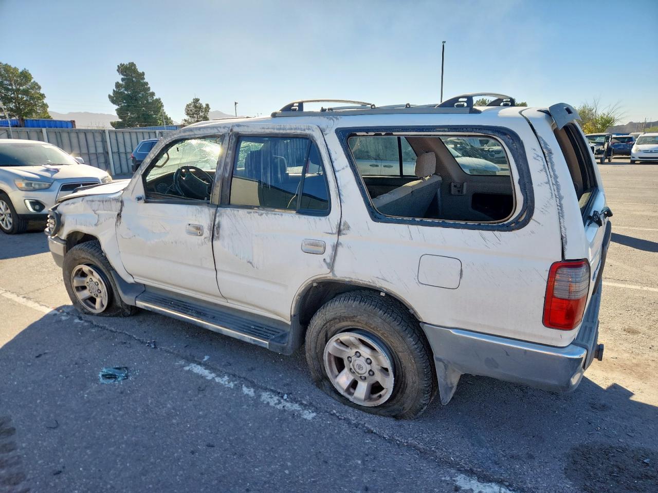 2000 Toyota 4Runner Sr5 - Image 2