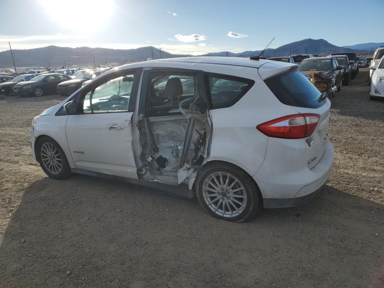 2013 Ford C-Max Se - Фото 2