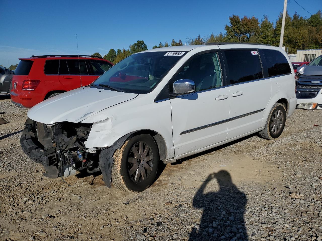 2014 Chrysler Town & Country Touring L