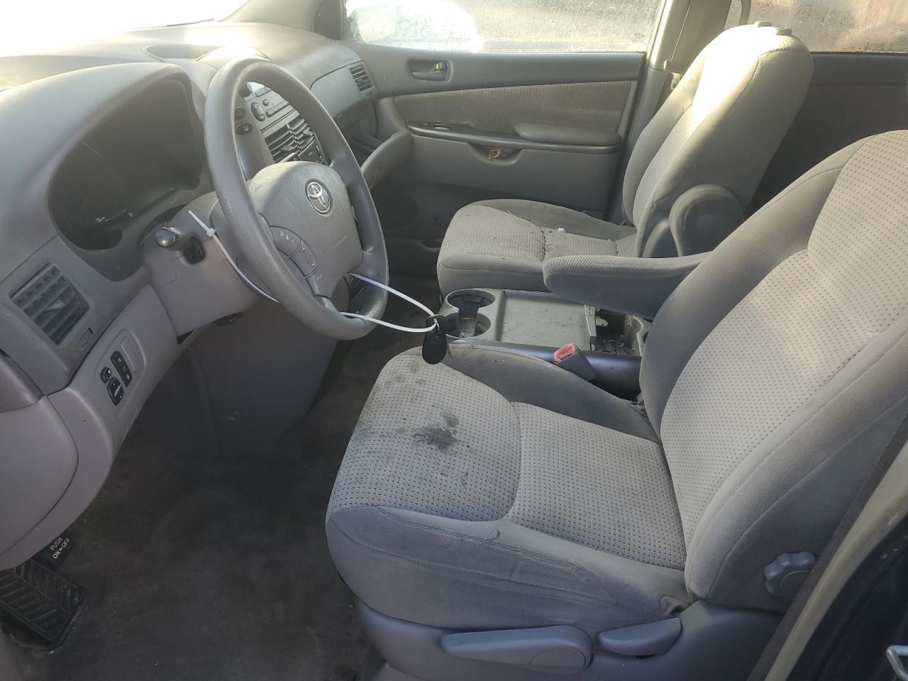 2007 Toyota Sienna Ce - Image 7