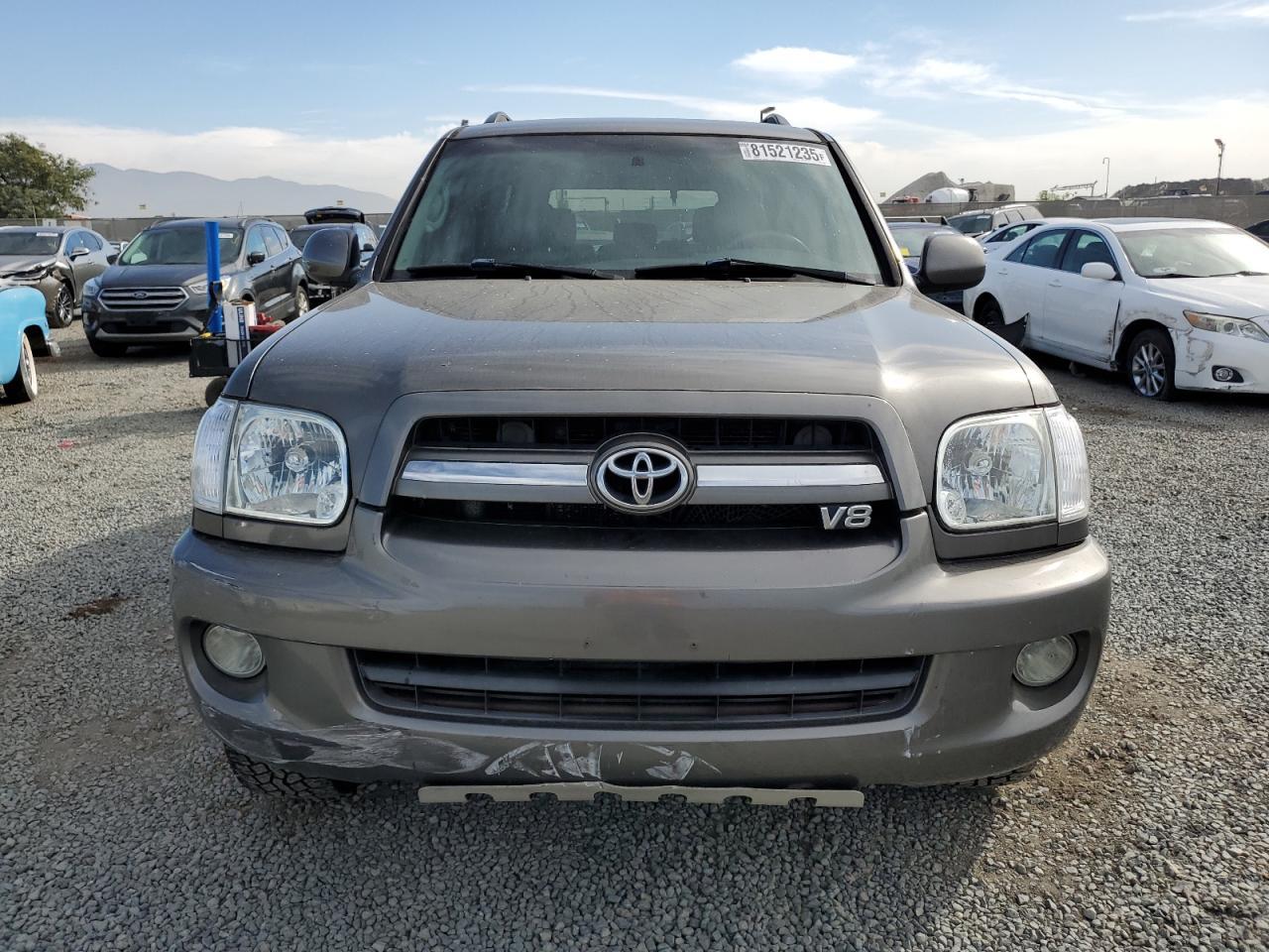 2005 Toyota Sequoia Sr5 - Image 5