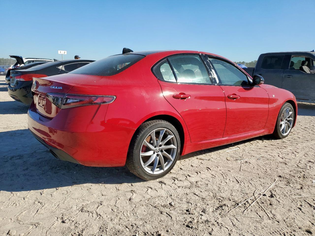 2024 Alfa Romeo Giulia Ti - Image 3