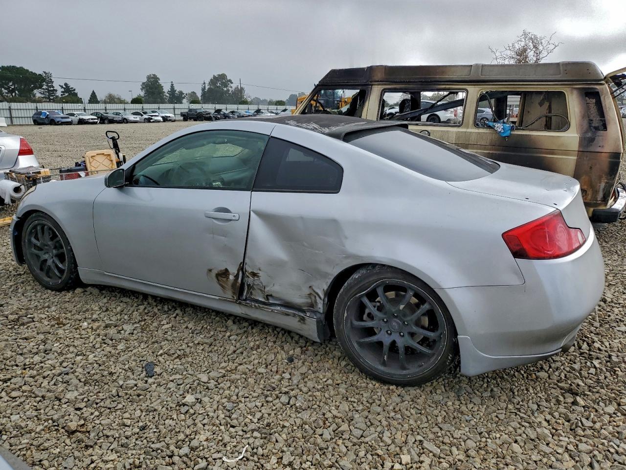 2005 Infiniti G35 - Image 2