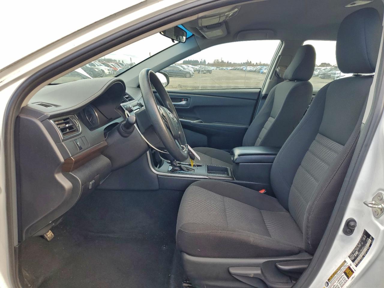 2017 Toyota Camry Le - Фото 7