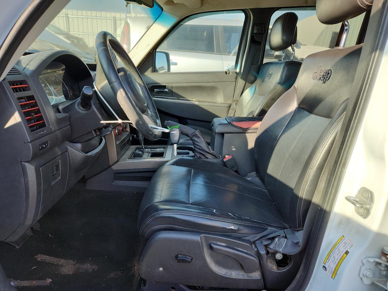 2012 Jeep Liberty Jet - Фото 7