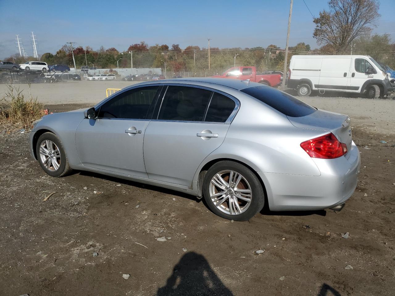 2012 Infiniti G37 Base - Фото 2