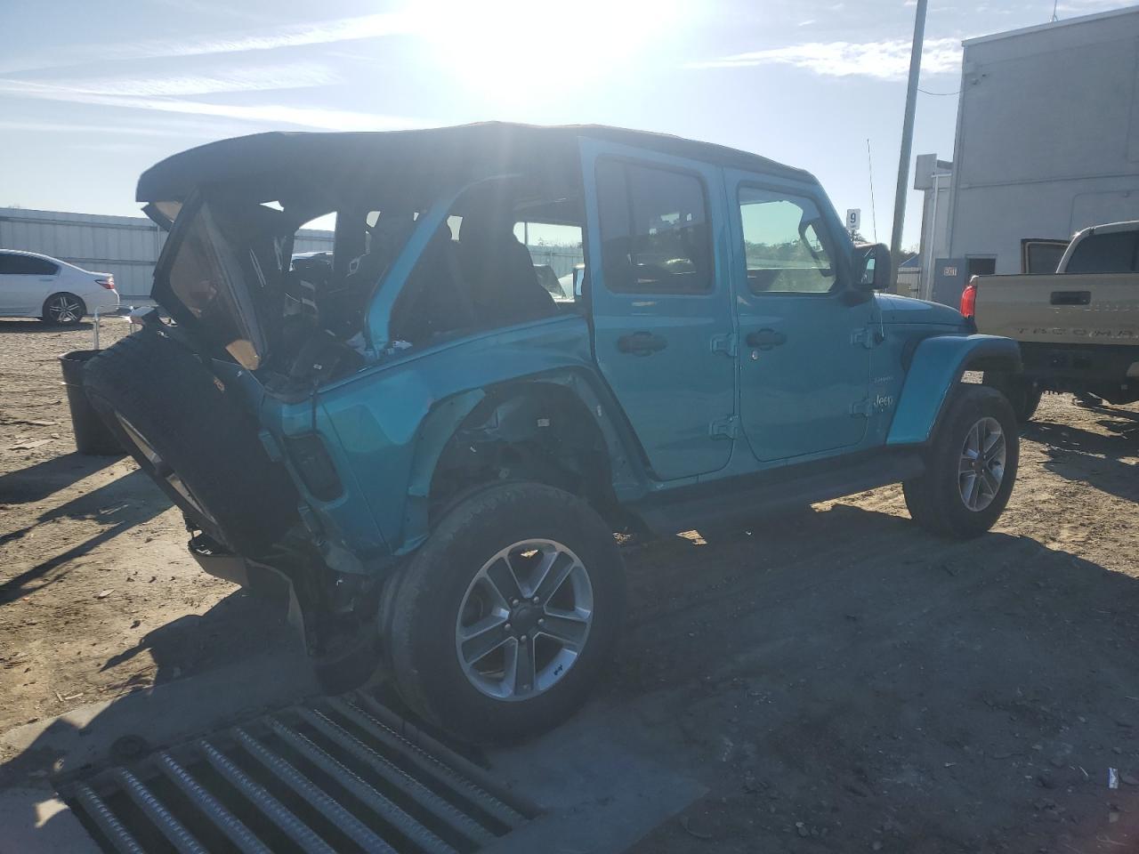 2020 Jeep Wrangler Unlimited Sahara - Фото 3
