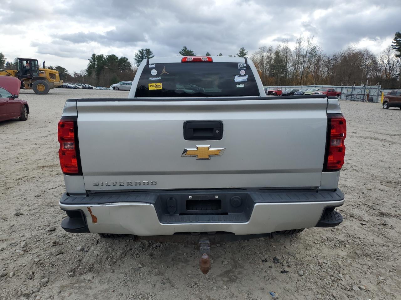 2016 Chevrolet Silverado K1500 Custom - Фото 6