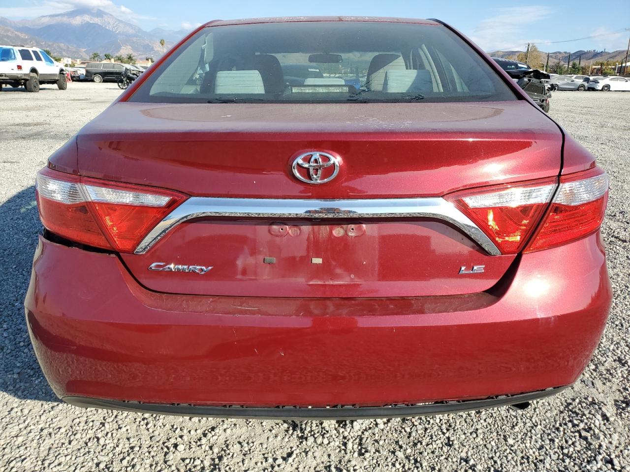 2015 Toyota Camry Le - Фото 6