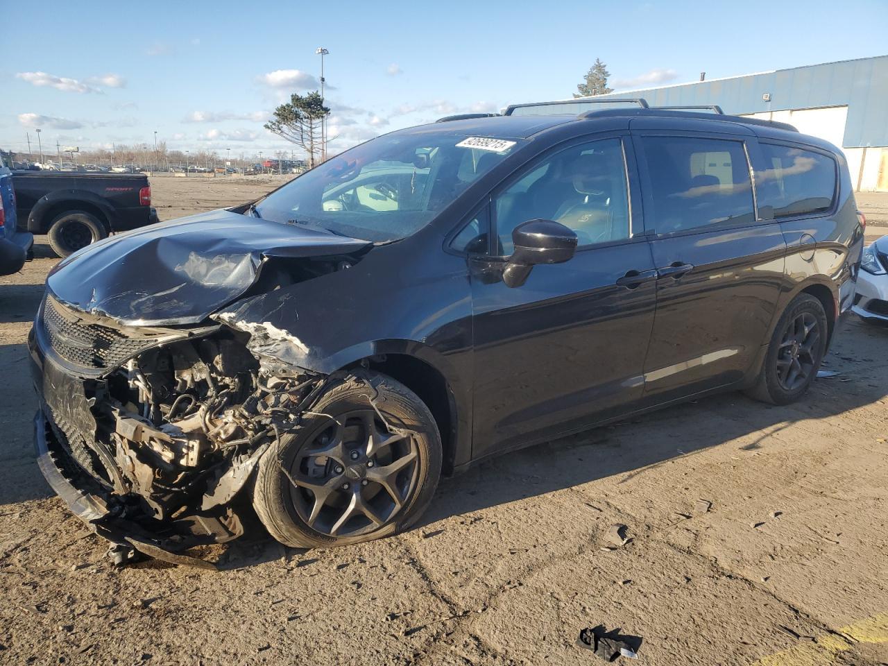 2019 Chrysler Pacifica Touring L Plus