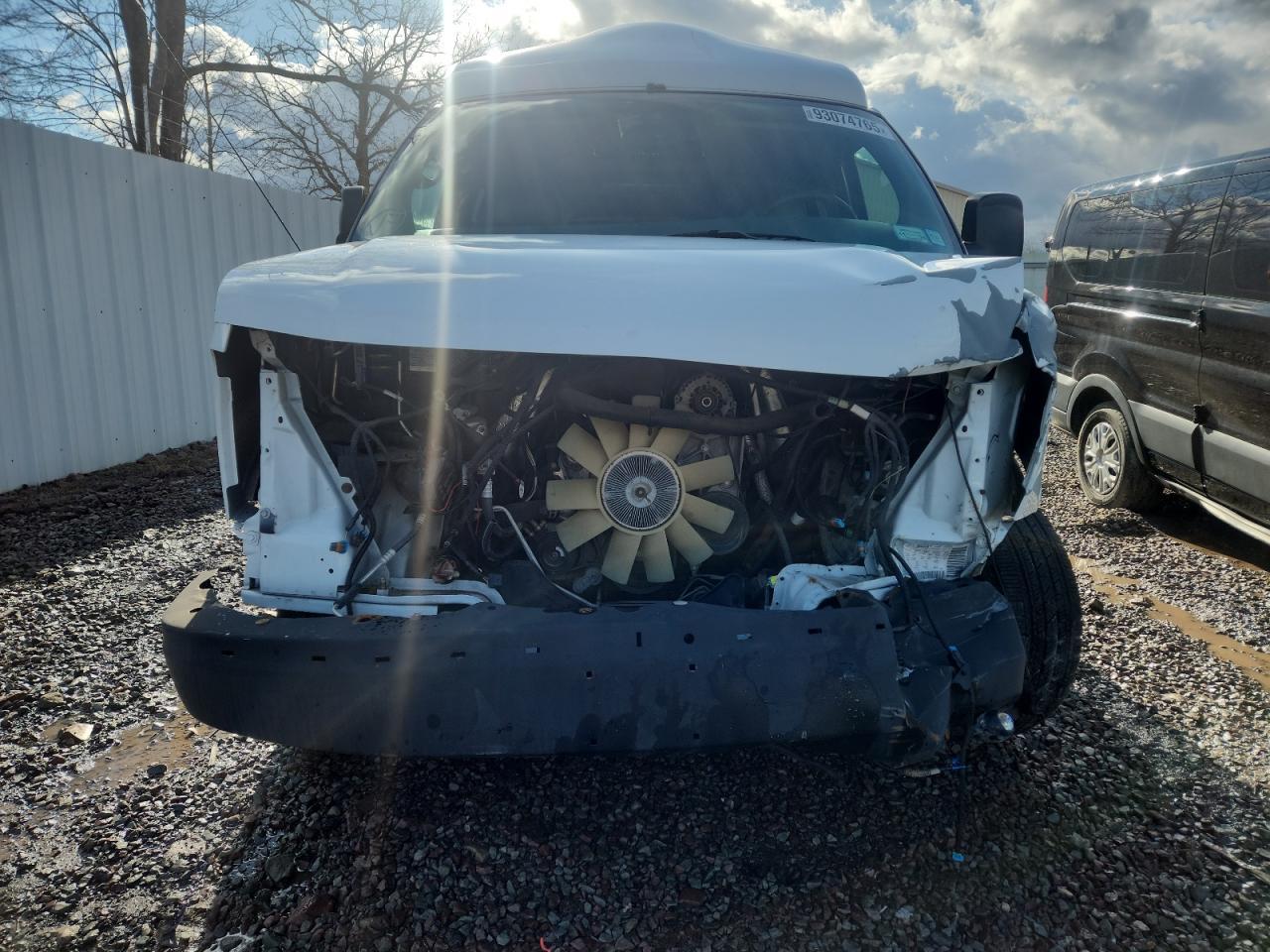 2005 Chevrolet Express G1500 - Image 5