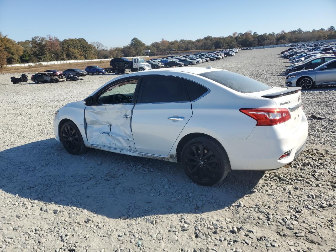 2017 Nissan Sentra S - Фото 2