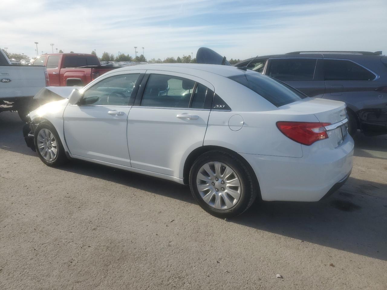 2013 Chrysler 200 Lx - Image 2