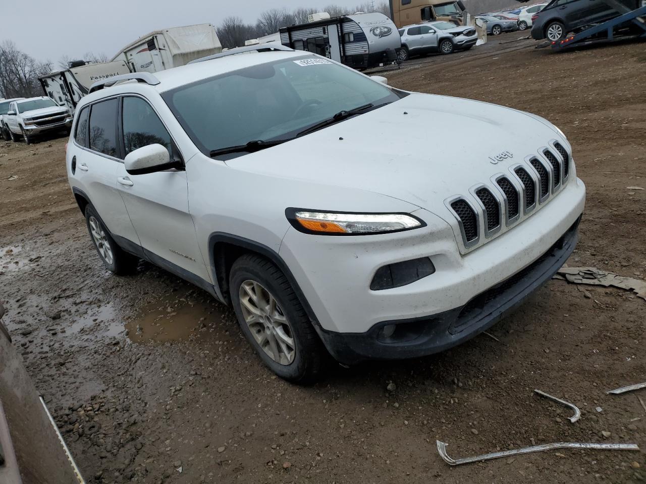 2017 Jeep Cherokee Latitude - Image 4
