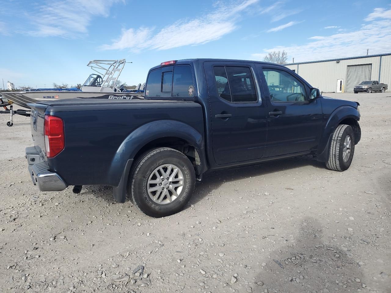 2015 Nissan Frontier S - Фото 3