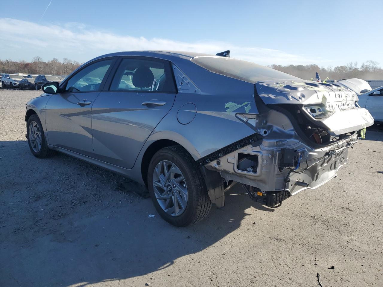 2025 Hyundai Elantra Blue - Фото 2