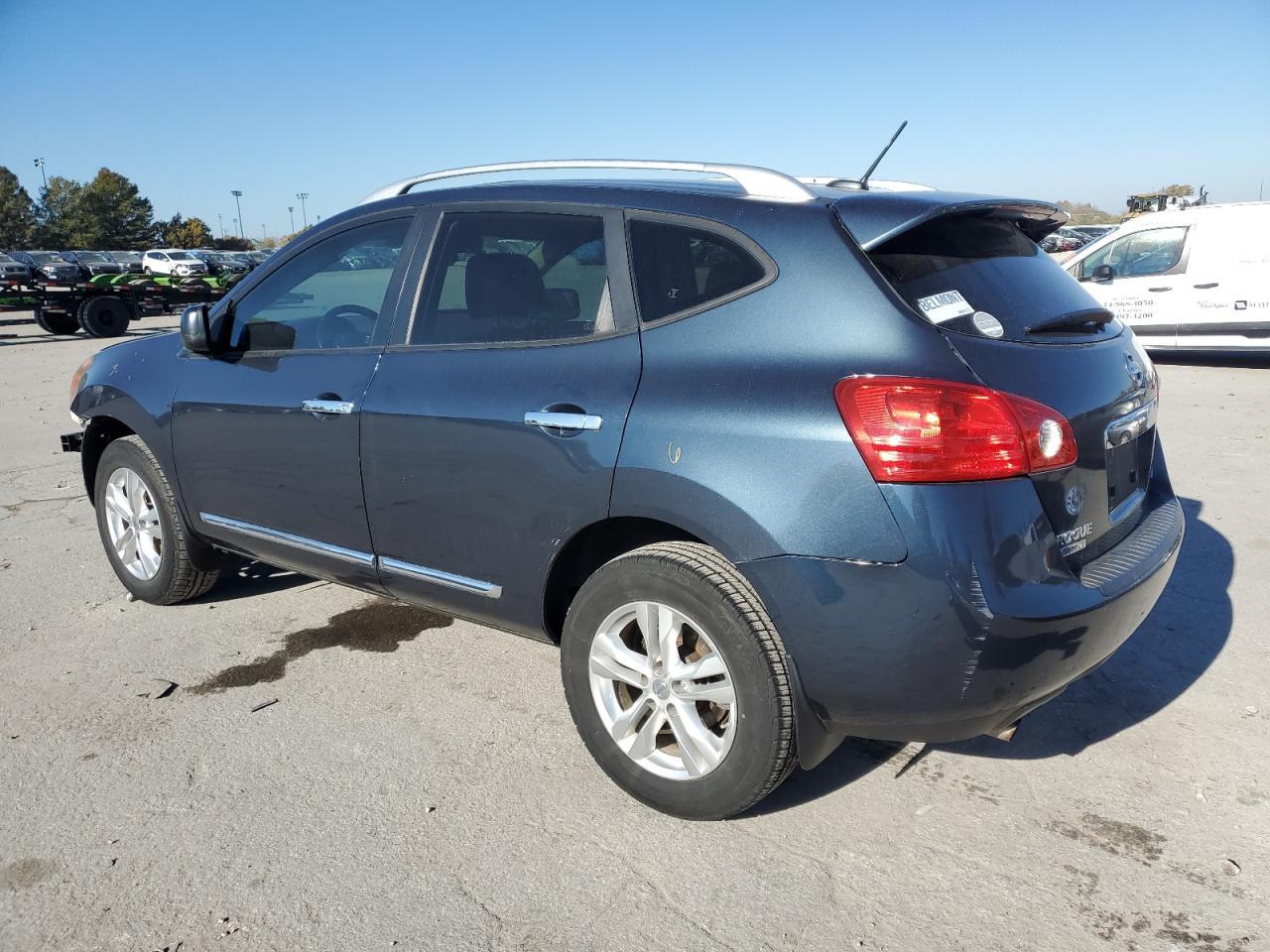 2015 Nissan Rogue Select S - Image 2