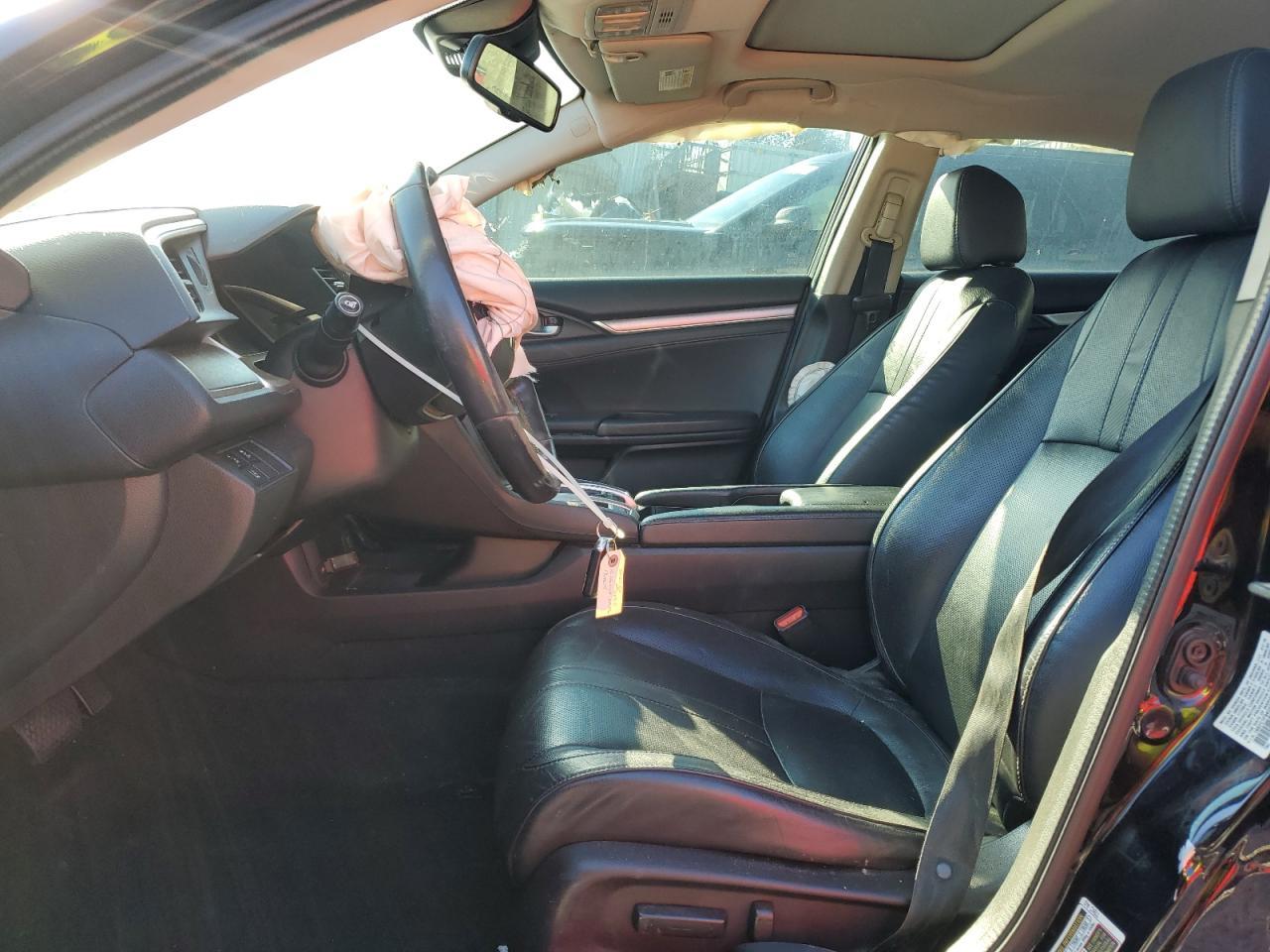 2016 Honda Civic Touring - Image 7