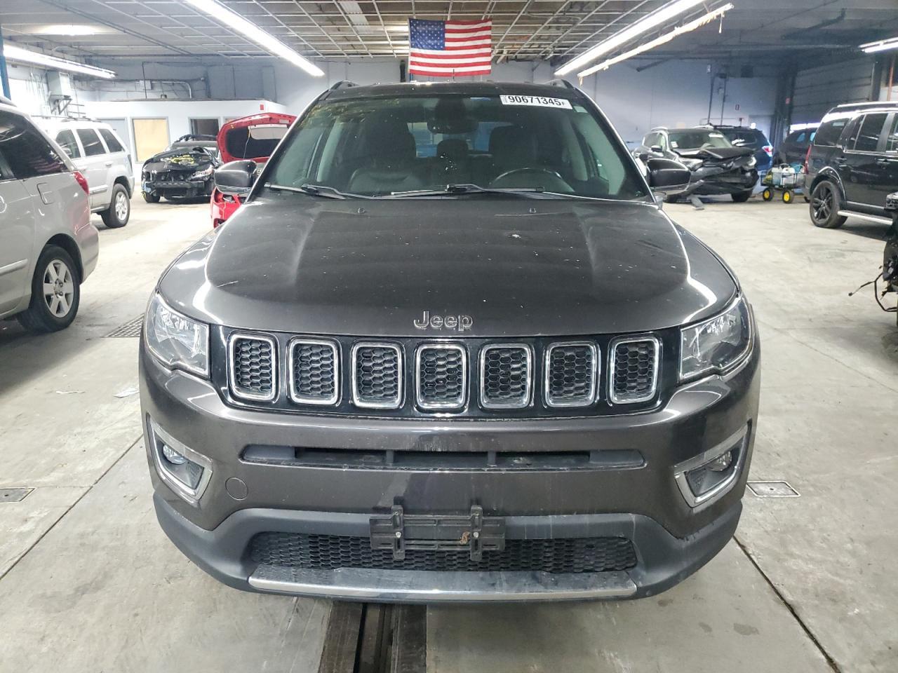 2018 Jeep Compass Limited - Image 5