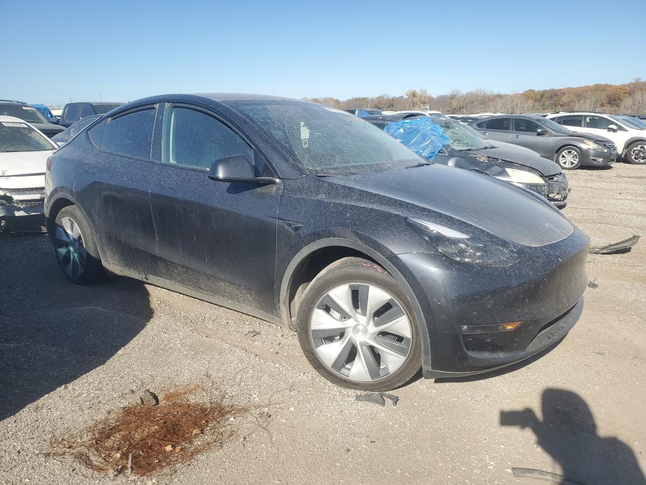 2024 Tesla Model Y - Фото 4