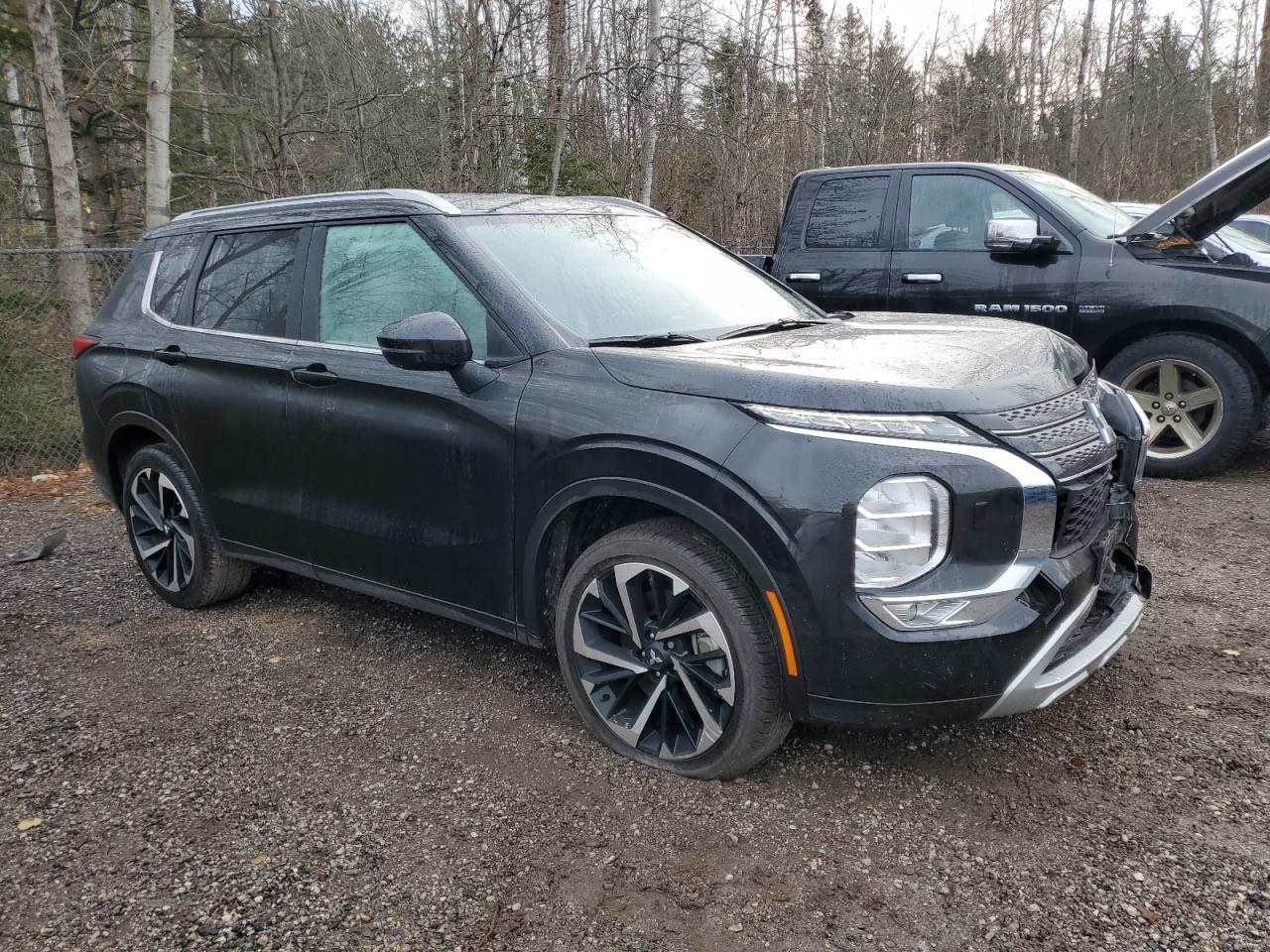 2024 Mitsubishi Outlander Se - Image 4