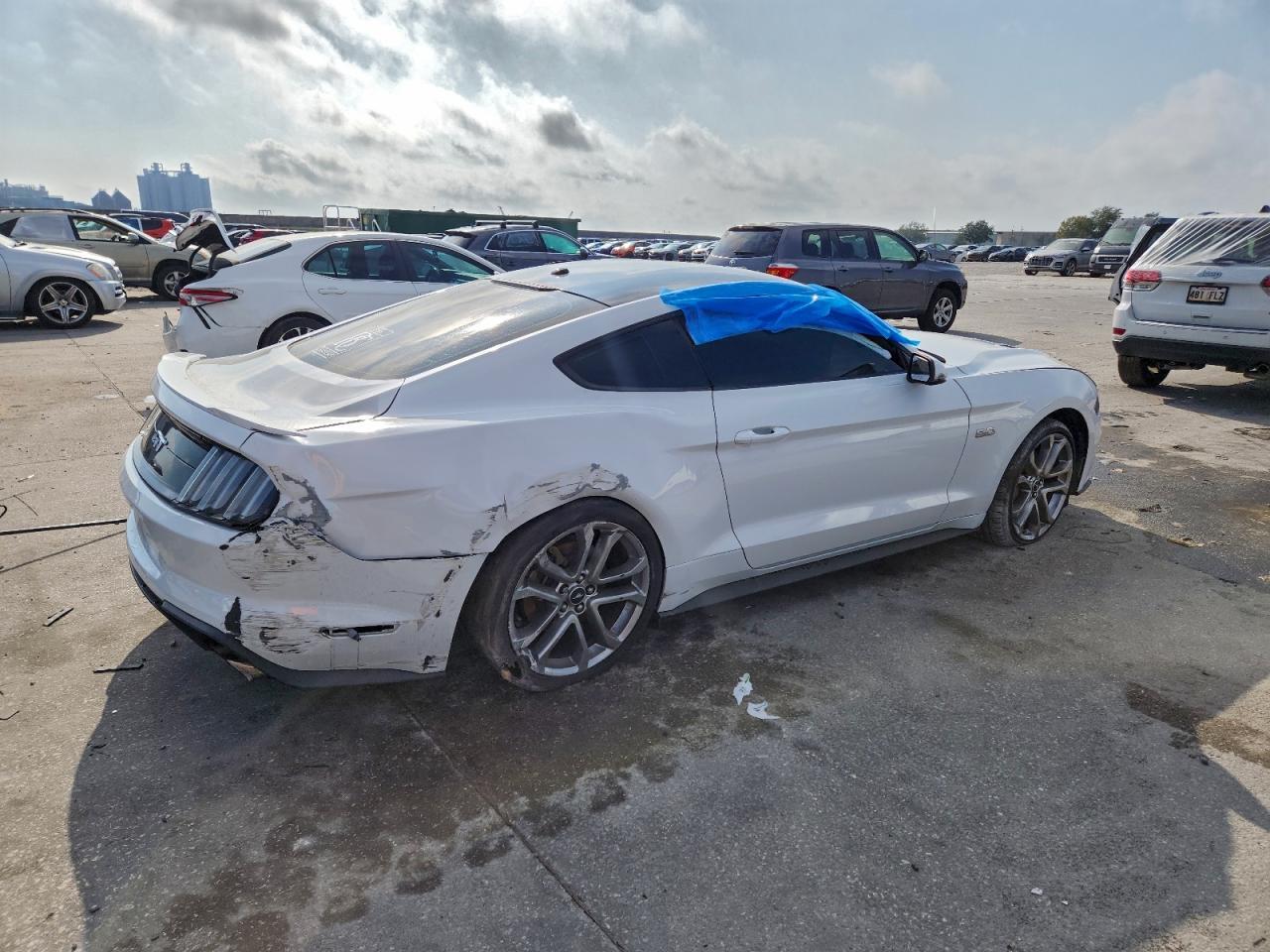 2019 Ford Mustang Gt - Image 3